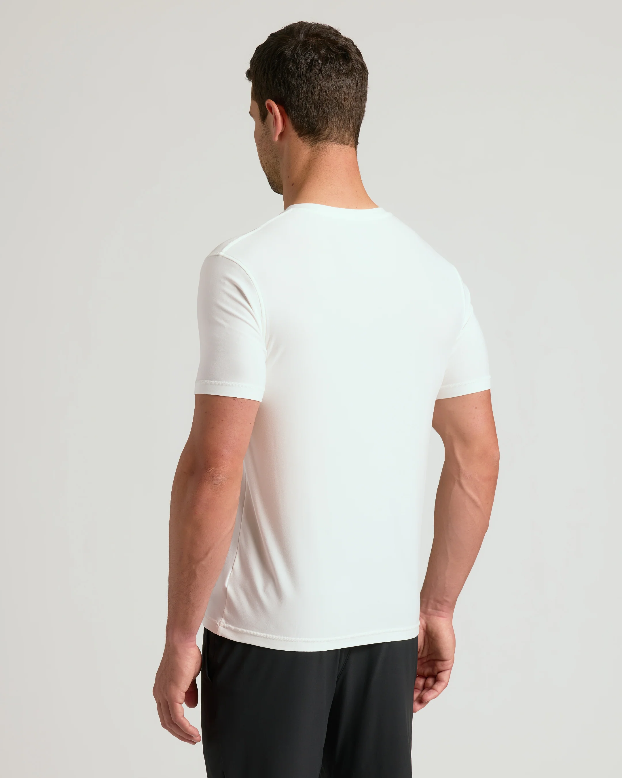 Moon Active V-Neck - Image 3