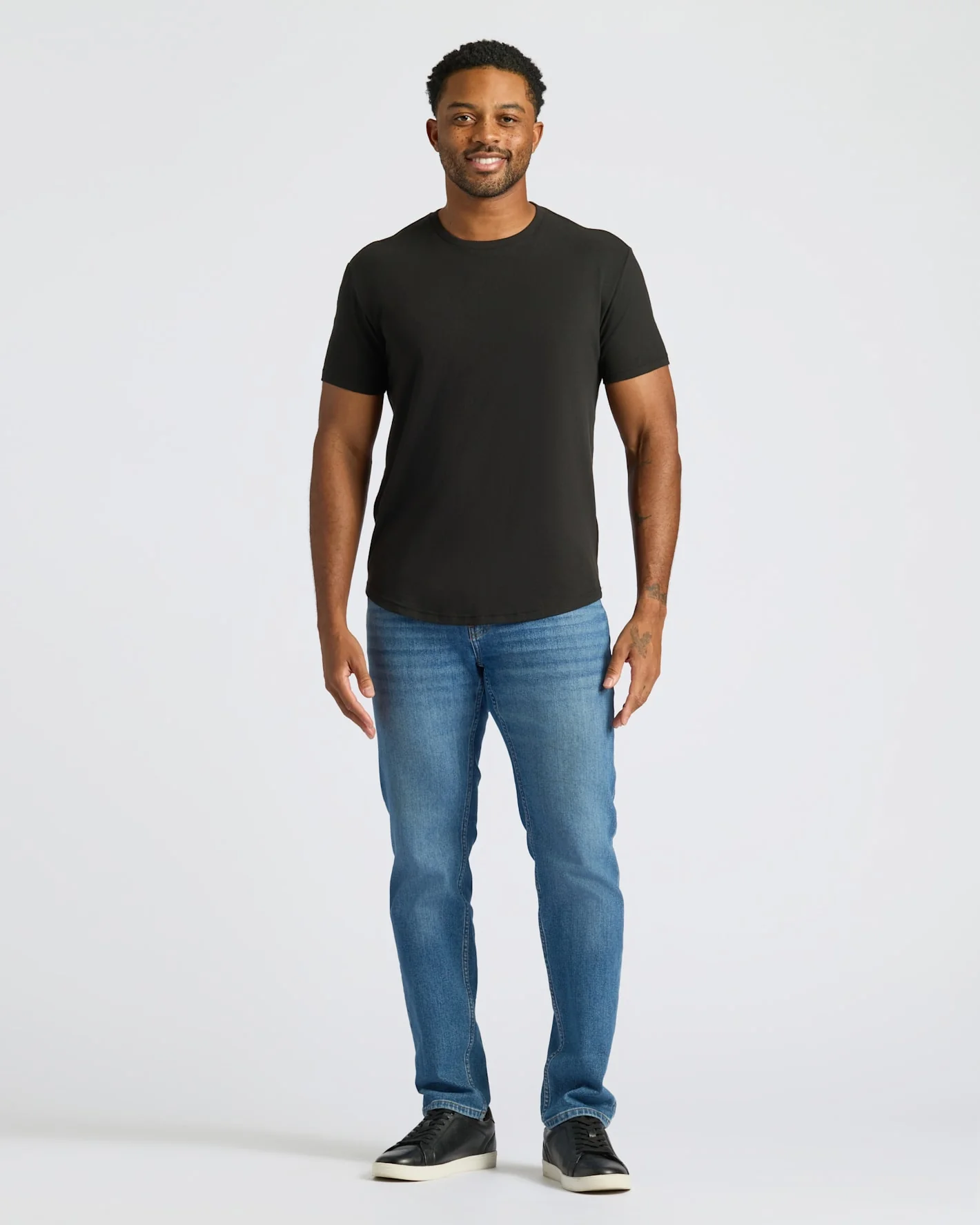 All Black Curved Hem Classic Crew Neck 10-Pack - Image 5