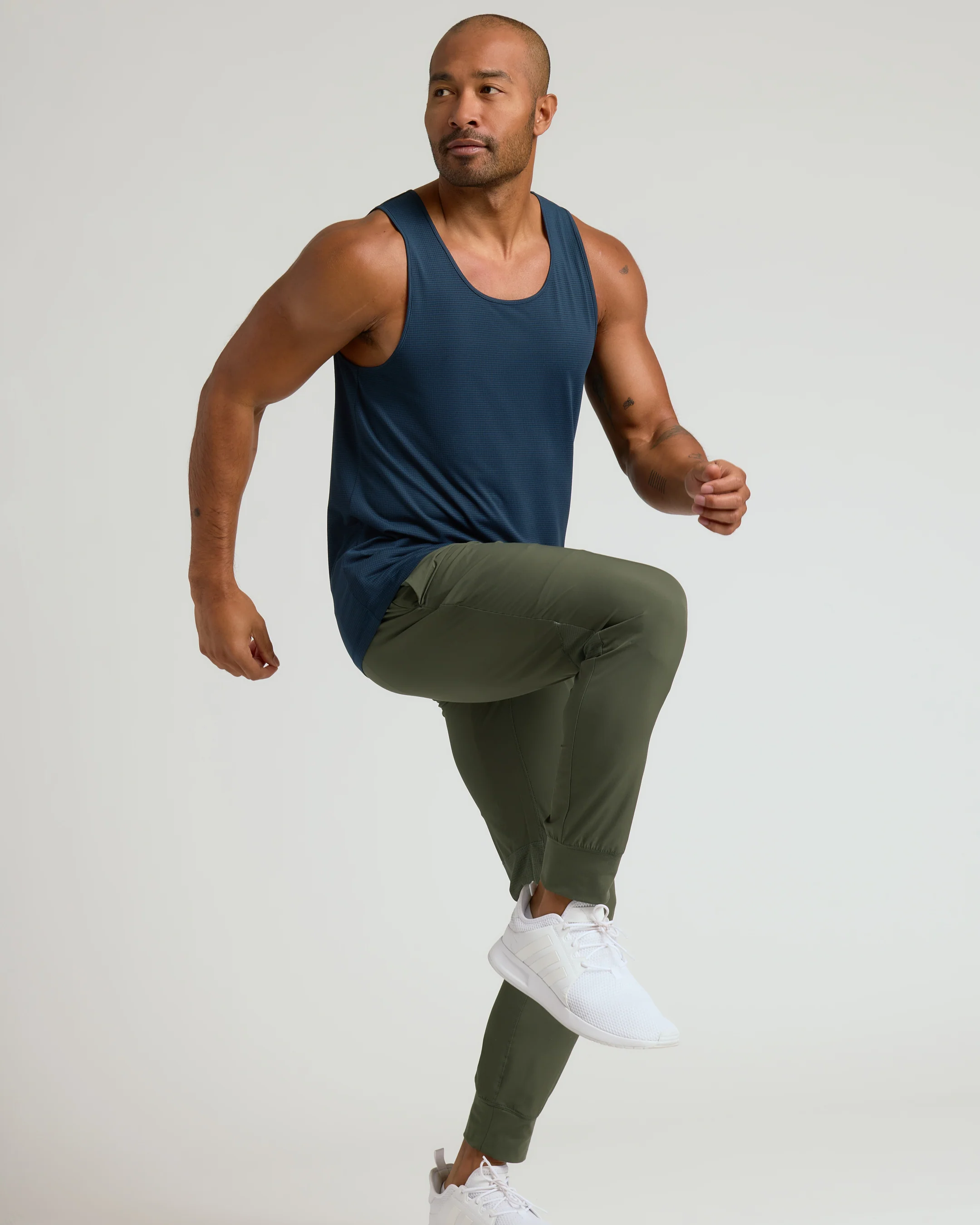 Navy Sleeveless Active Mesh Tank - Image 4